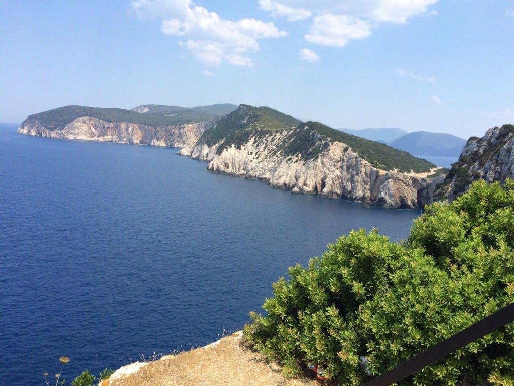 Yades Villas Athánion Стая снимка